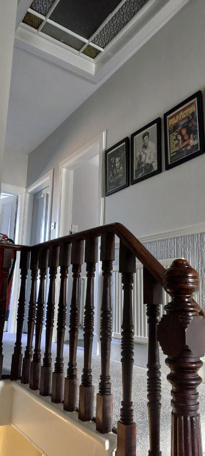 Riverbank Guesthouse อินเวอร์เนส ภายนอก รูปภาพ