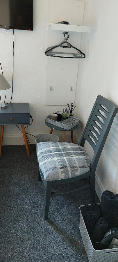 Riverbank Guesthouse อินเวอร์เนส ภายนอก รูปภาพ