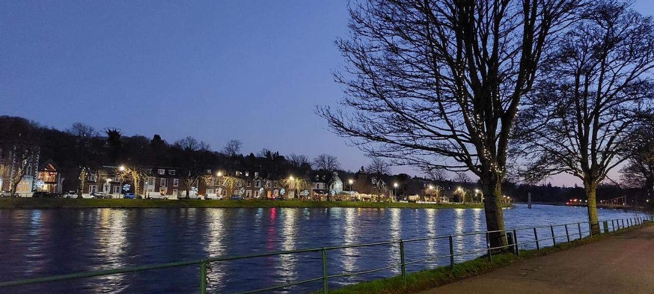 Riverbank Guesthouse อินเวอร์เนส ภายนอก รูปภาพ